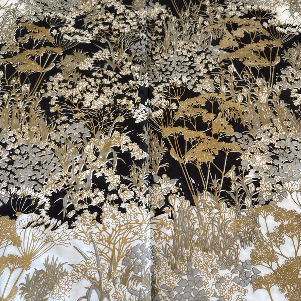 Vesna Handdruck Designer silk shawl scarf 35" Square Gustav Klimt‎ Gold Silver